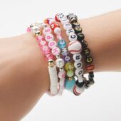 Individuelle Perlenarmbänder